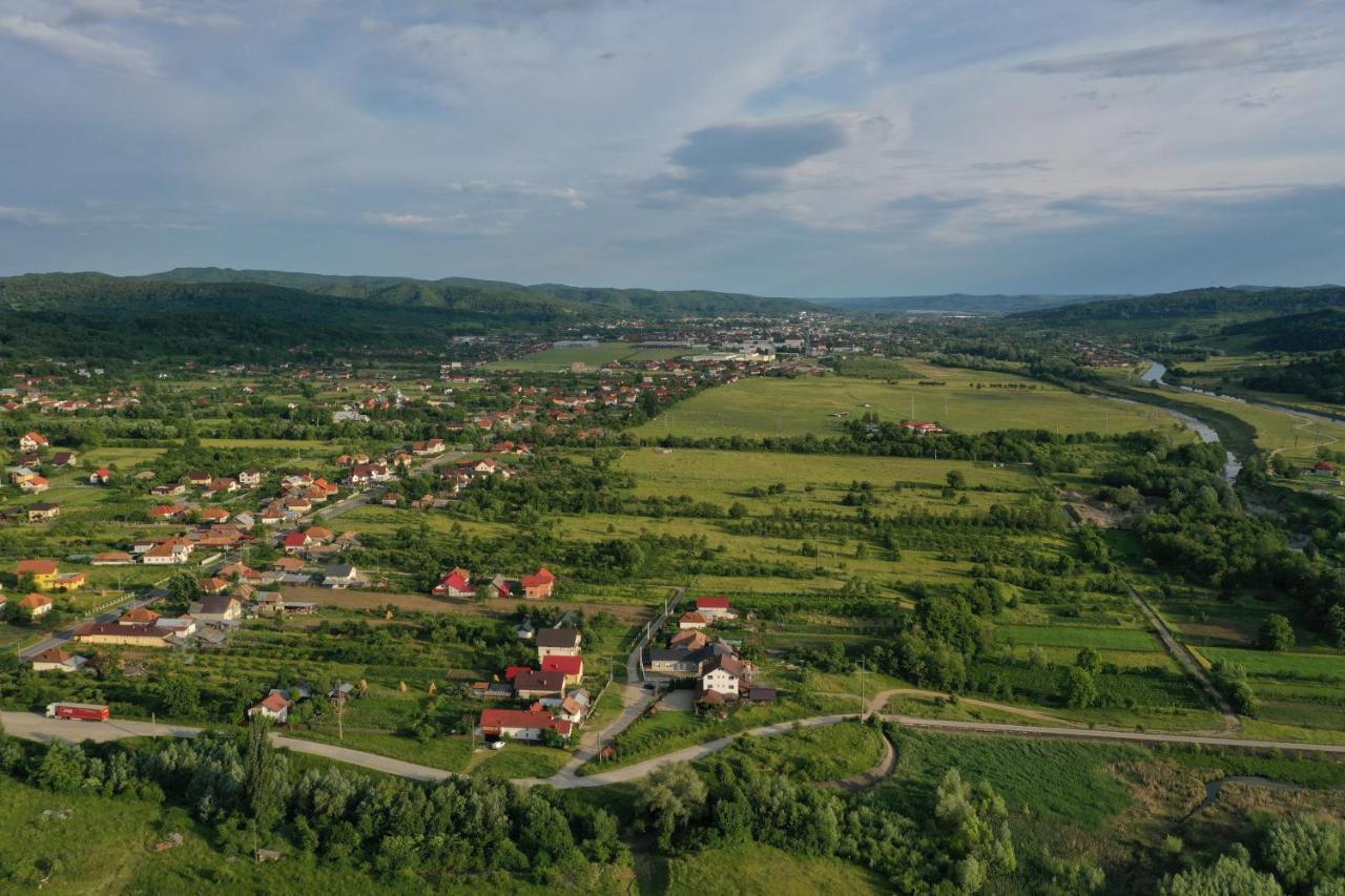 Pensiunea Lacul Albesti Albestii Paminteni Экстерьер фото